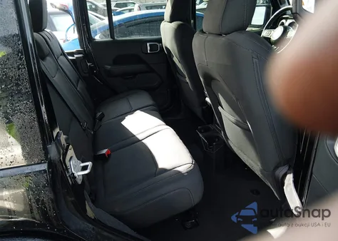 2018 Jeep Wrangler Unlimited Sahara 4X4 из США, поврежденный, VIN 1C4HJXEG8JW305632